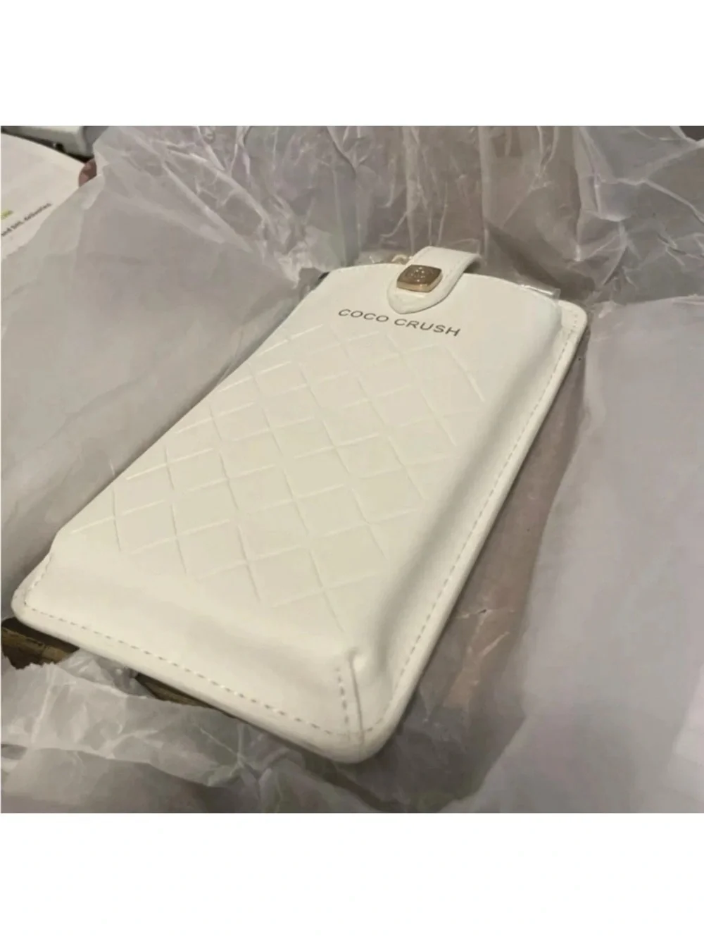 CHANEL White Quilted Coco Crush Leather Phone Crossbody with Gold Chain